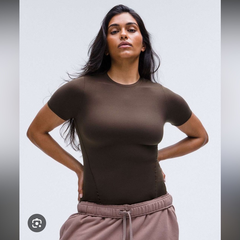 Lululemon Wundermost T-Shirt - Picture 2 of 6